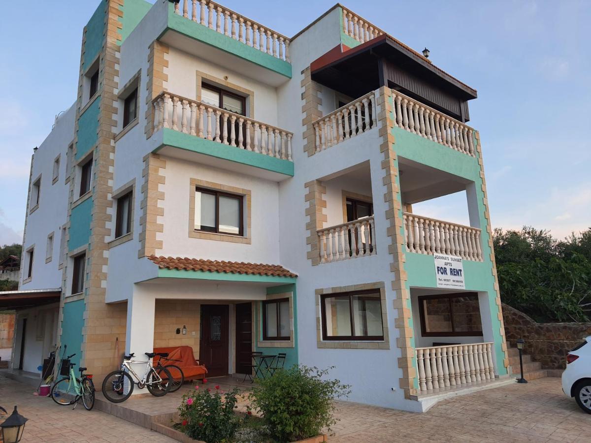 JOANNA SUNSET APTS Pomos Extérieur photo