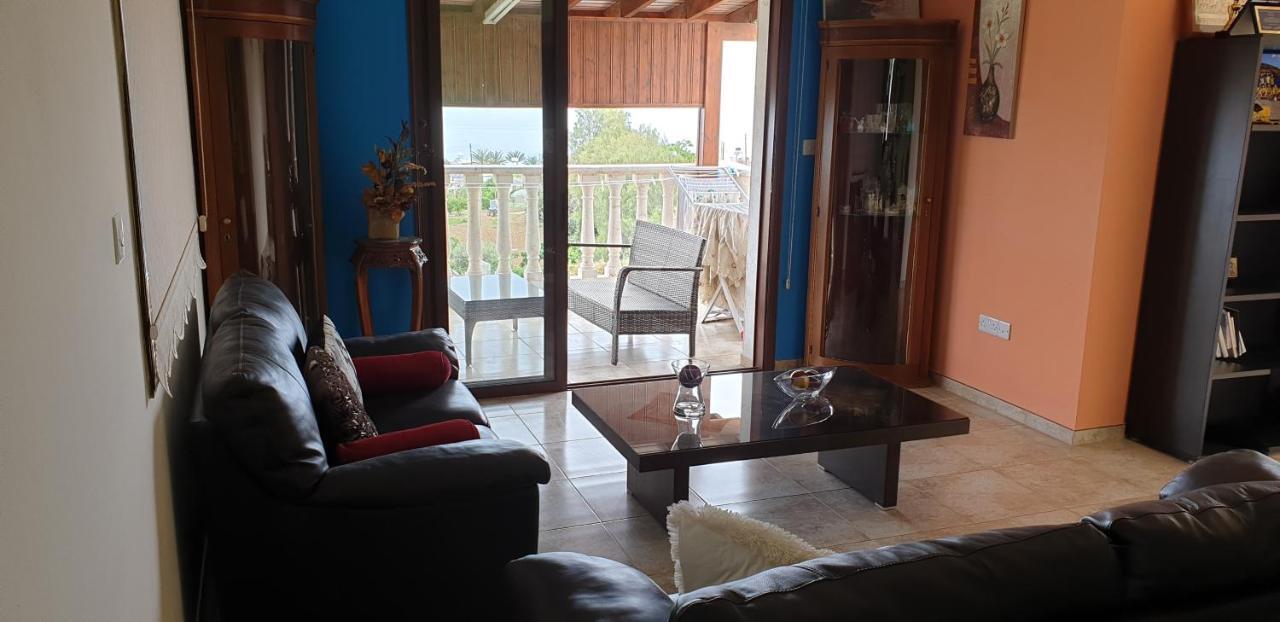 JOANNA SUNSET APTS Pomos Extérieur photo