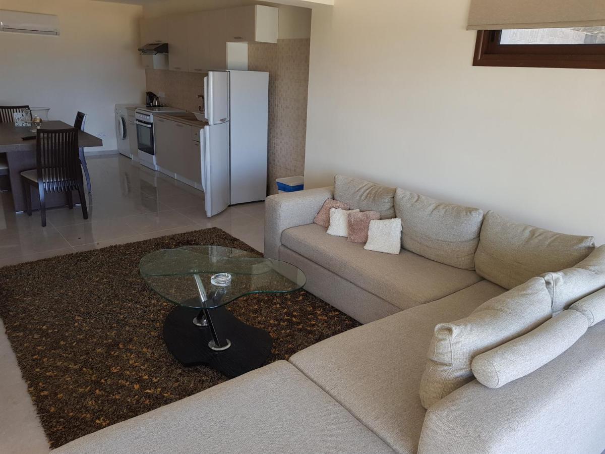 JOANNA SUNSET APTS Pomos Extérieur photo